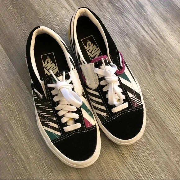 VANS Authentic Style Shoes Sneaker Size Men 5‎ Women 6.5 Checkered Multi 721454 - Picture 2 of 9